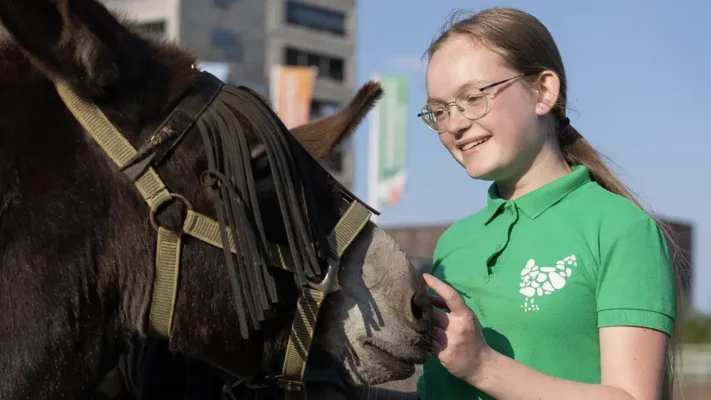 Femke van der Kolk - Vrijwilliger dieren Park de stadshoeve